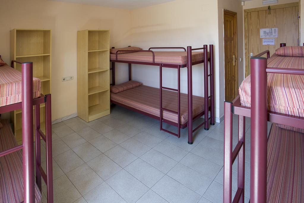 Alberg Anna Maria Janer Льивия Экстерьер фото